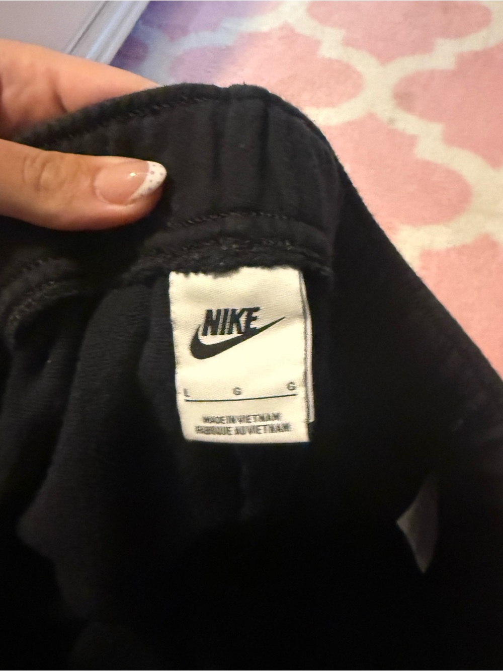 Nike Black Cargo Jogger Pants - Picture 3 of 4